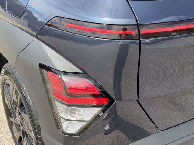 Used 2026 Hyundai Kona SEL Sport FWD image 8