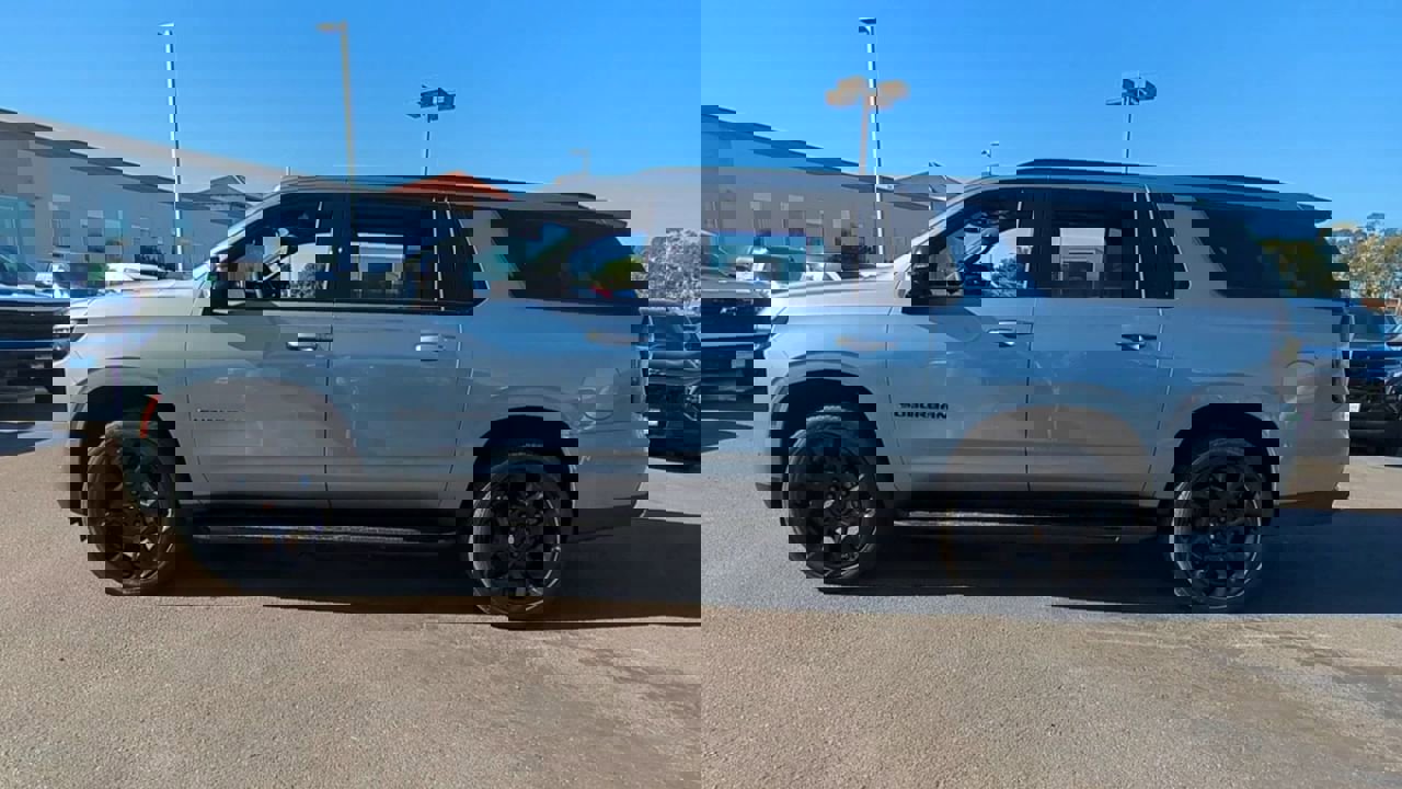 New 2026 Chevrolet Suburban RST image 65