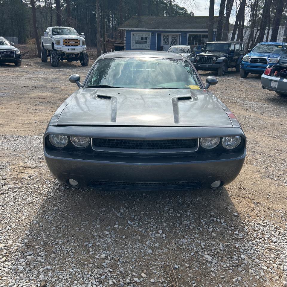 Used 2012 Dodge Challenger SXT Plus image 2