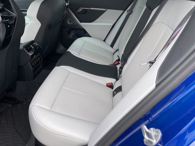 Used 2025 BMW M5 w/ Carbon Package image 14