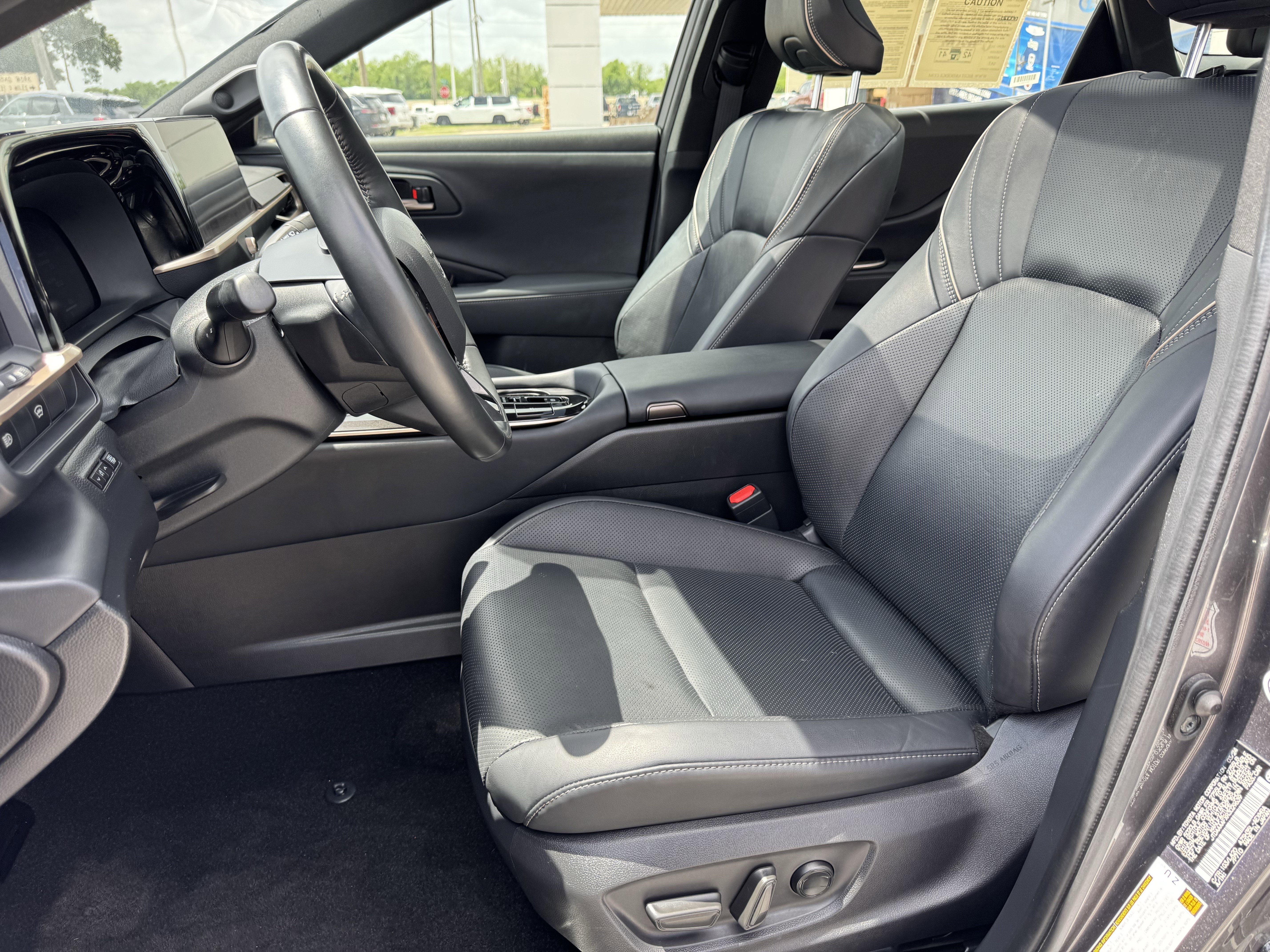 Used 2024 Toyota Crown image 29