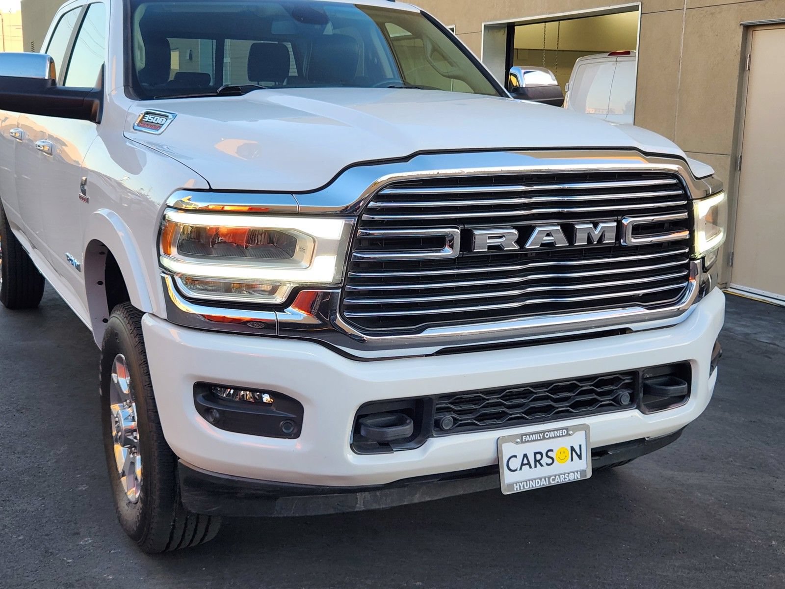 Used 2022 RAM 3500 Laramie AWD/4WD image 9