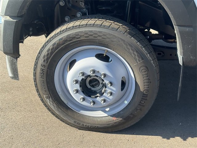 New 2025 Ford F550 4x4 Crew Cab Super Duty w/ XL Chrome Package image 10