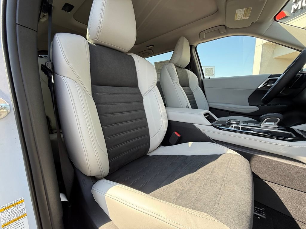 New 2026 Mitsubishi Outlander SE AWD/4WD image 16