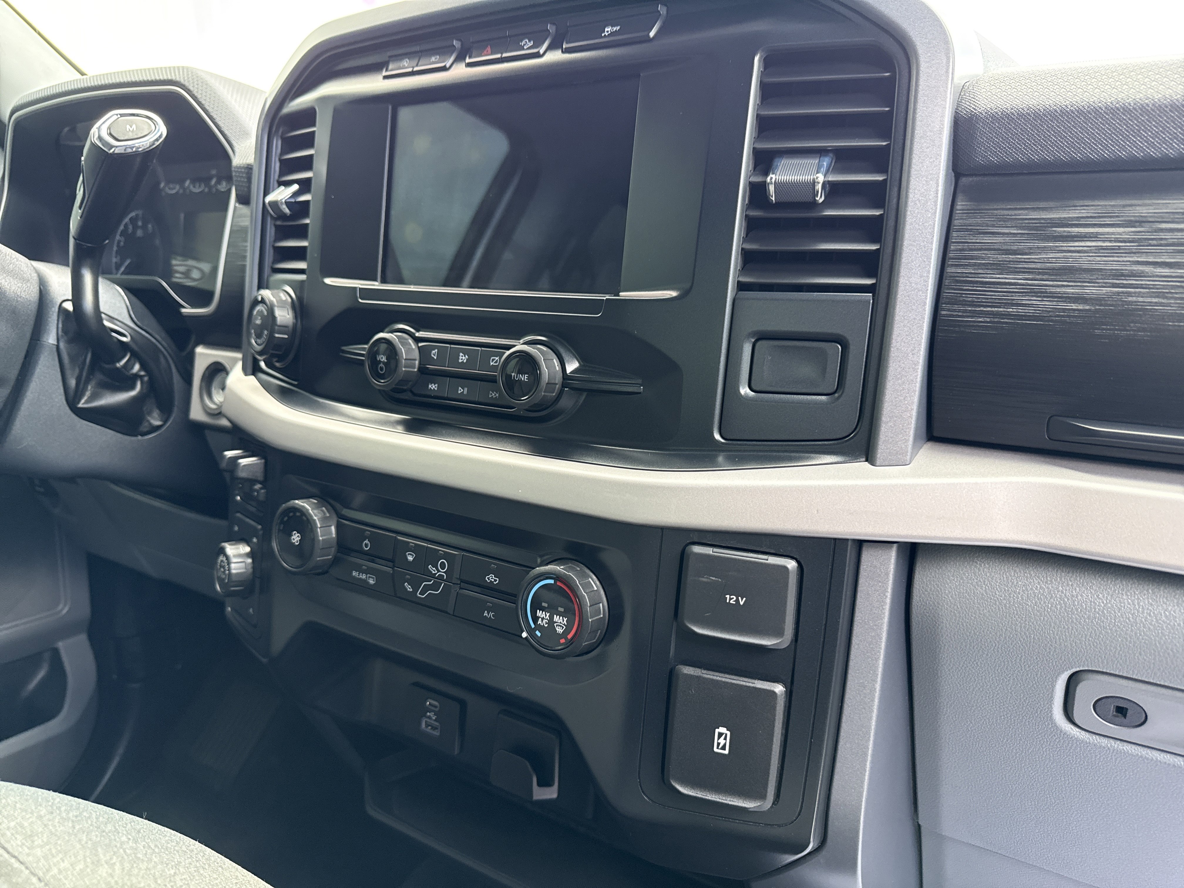 Used 2023 Ford F150 XLT w/ Trailer Tow Package image 44