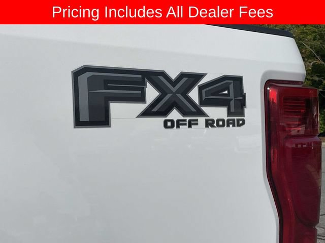 Used 2022 Ford F250 XLT w/ Black Appearance Package AWD/4WD image 14