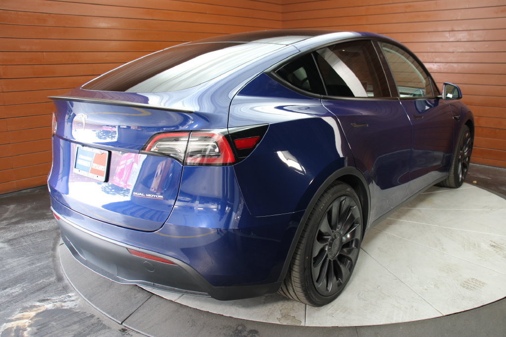 Used 2023 Tesla Model Y Performance AWD/4WD image 35