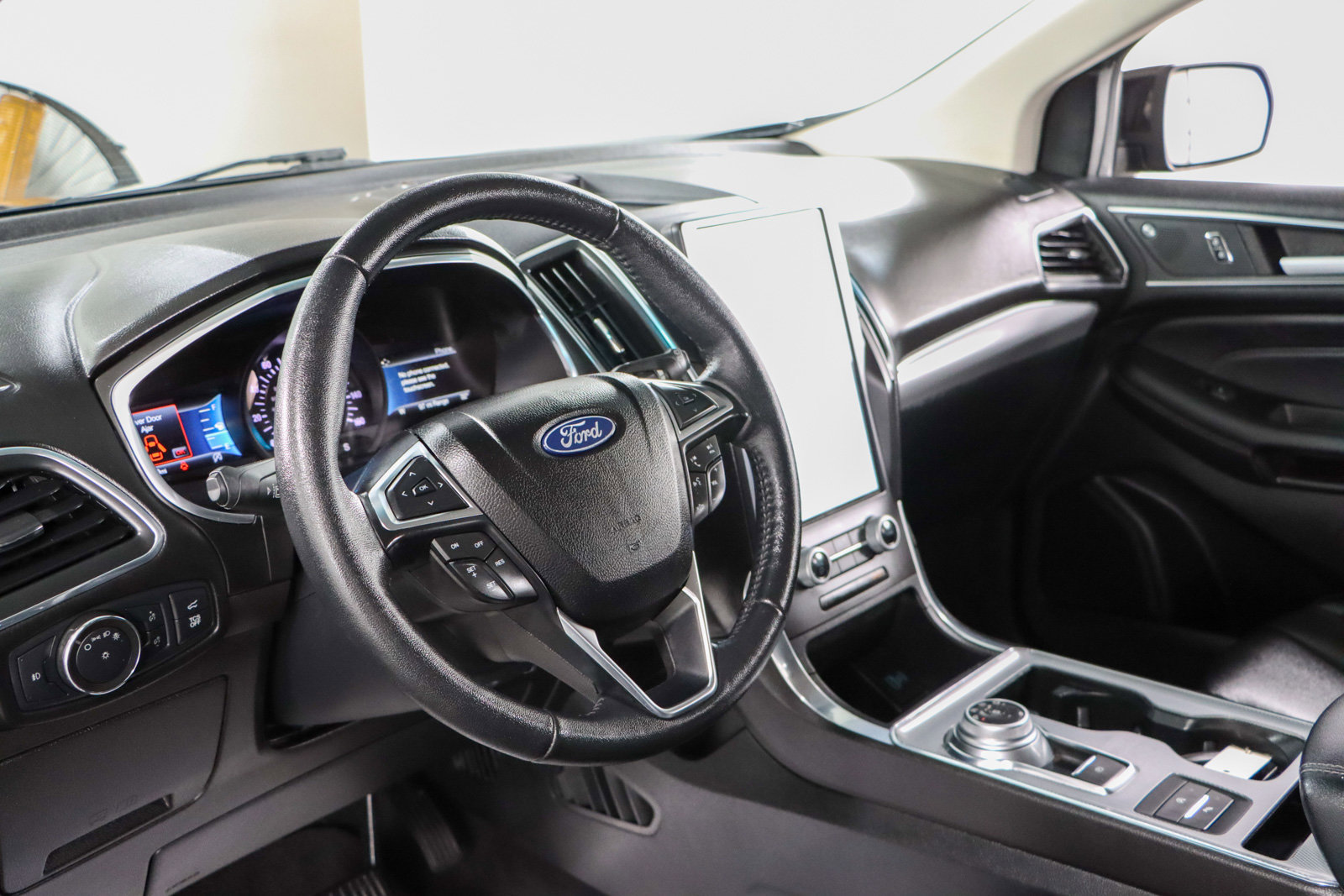 Used 2021 Ford Edge Titanium w/ Cargo Accessory Package image 22