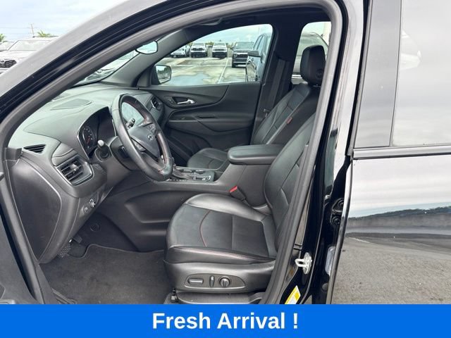Used 2023 Chevrolet Equinox RS w/ RS Leather Package FWD image 2
