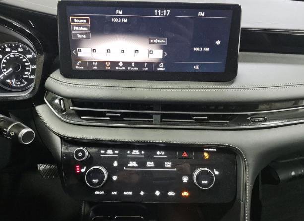 Used 2023 INFINITI QX60 Pure image 10