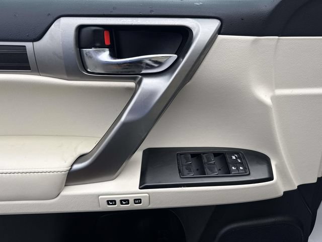 Used 2023 Lexus GX 460 Luxury w/ Accessory Package AWD/4WD image 22