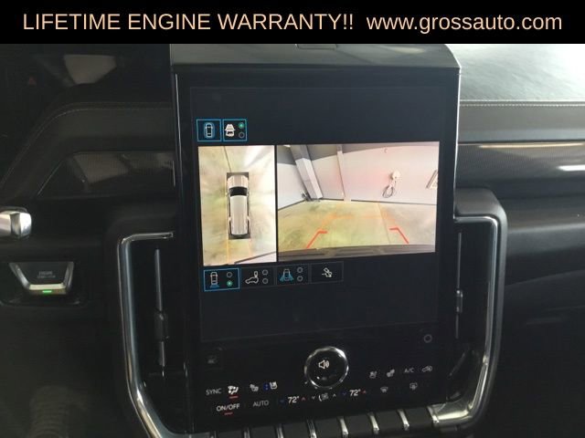 Used 2025 GMC Yukon XL Elevation w/ Elevation Premium Package image 16