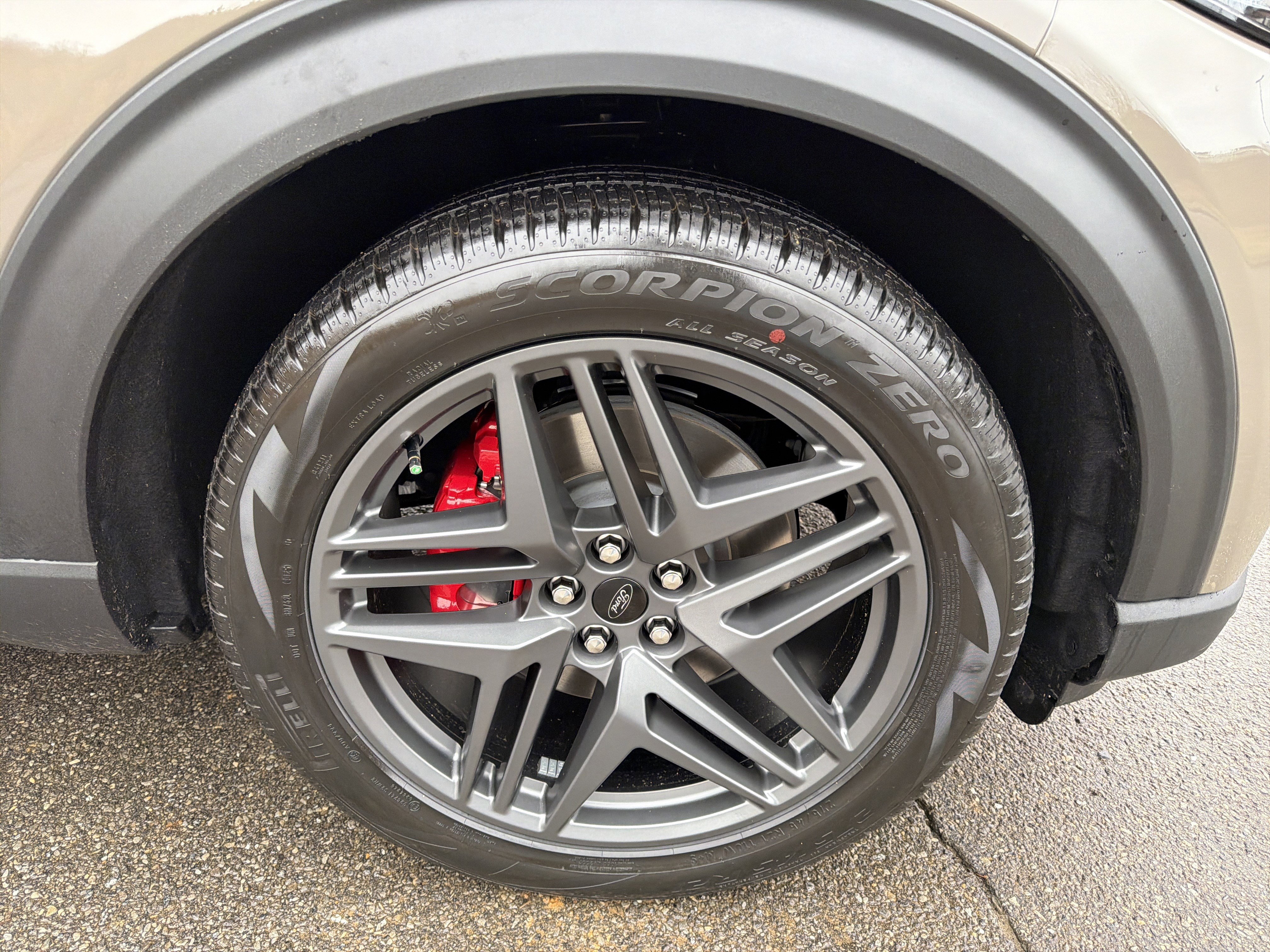 Used 2026 Ford Explorer ST w/ Sun And Sound Package image 12