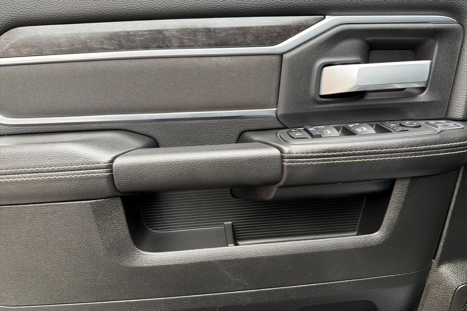 Used 2024 RAM 2500 Big Horn image 11