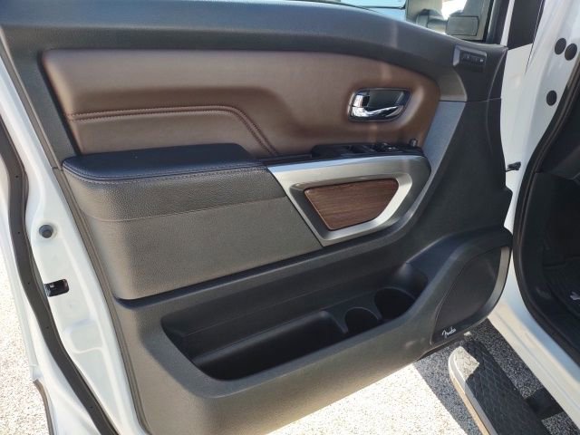 Used 2019 Nissan Titan Platinum Reserve w/ Platinum Utility Package AWD/4WD image 12