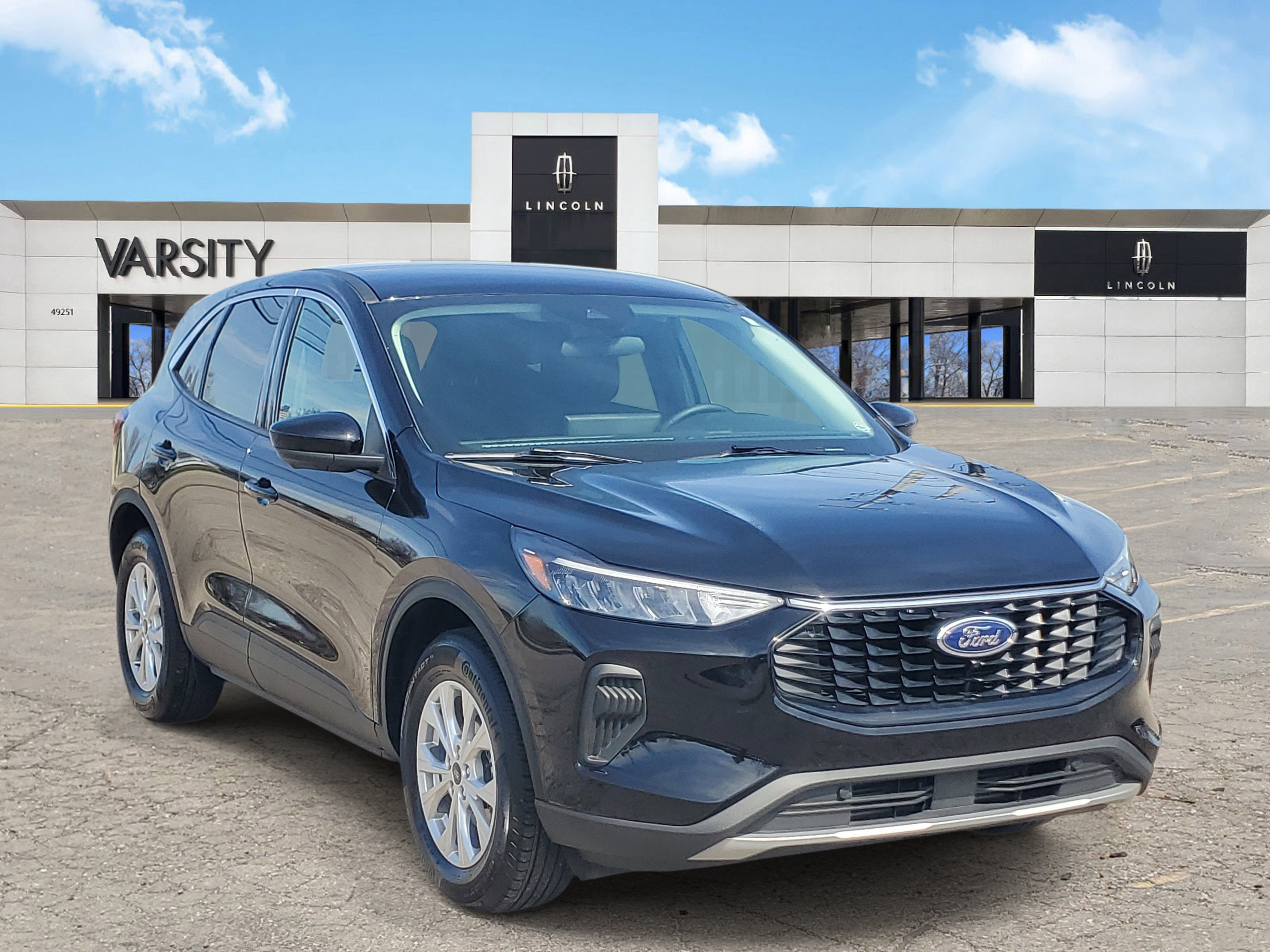 Used 2023 Ford Escape Active w/ Tech Pack #2 AWD/4WD image 1