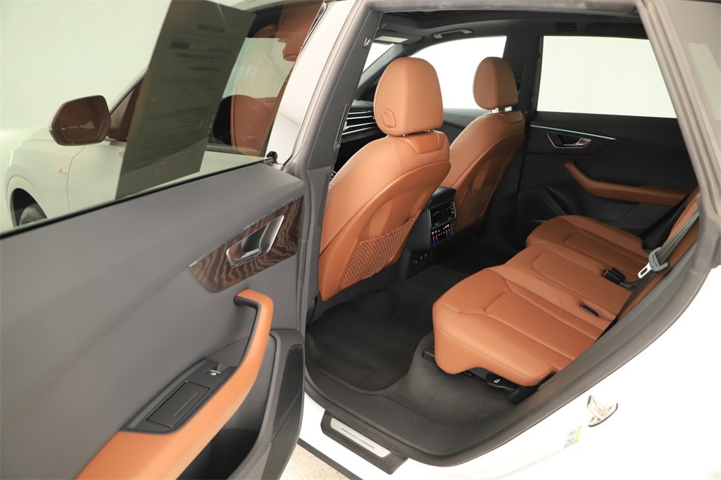 Used 2021 Audi Q8 Premium Plus image 27