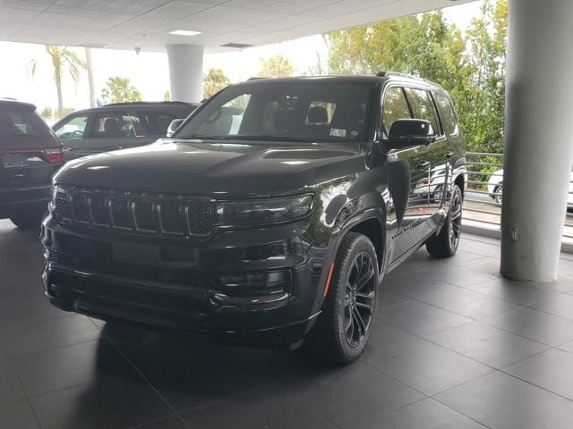 New 2024 Jeep Grand Wagoneer Series II w/ Quick Order Packagew 28T AWD/4WD image 2