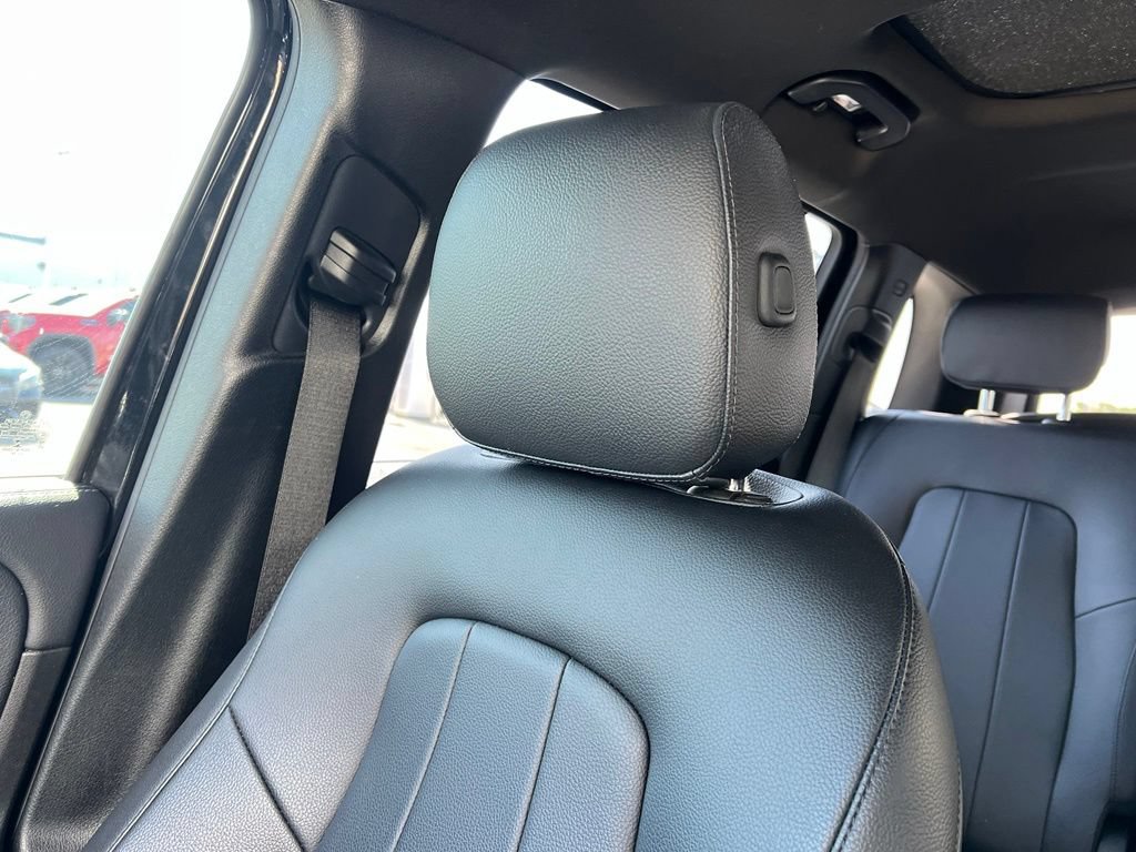 Certified 2020 Mercedes-Benz GLB 250 4MATIC image 20