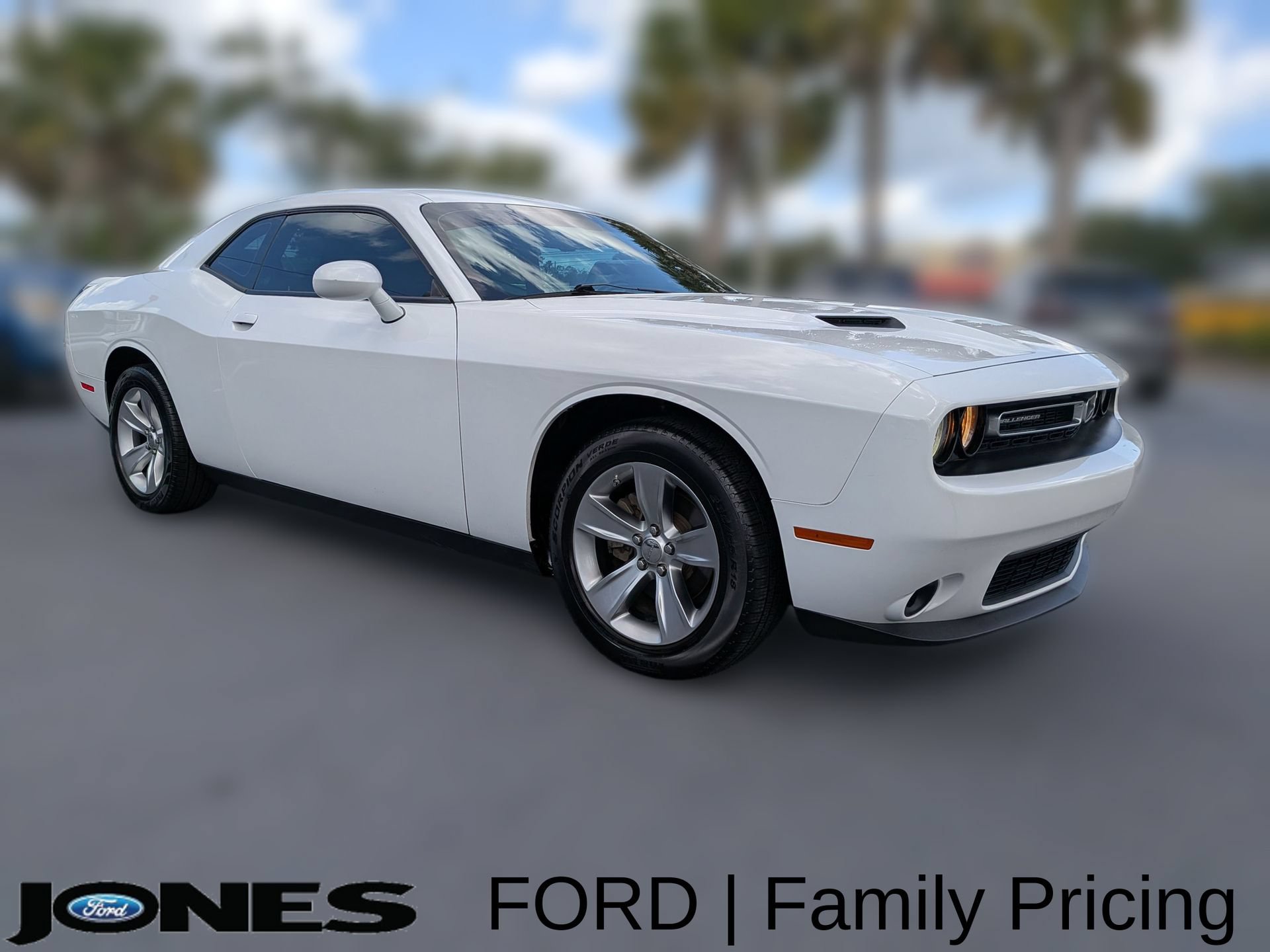 Used 2022 Dodge Challenger SXT RWD 360° Tour