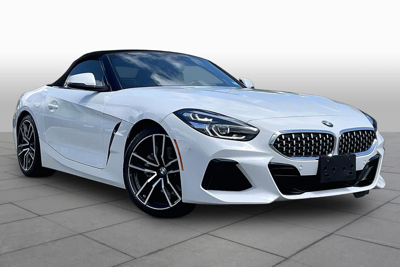 Used 2019 BMW Z4 M40i w/ M Sport Package RWD image 2