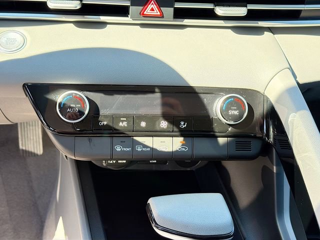 New 2026 Hyundai Elantra Blue image 15