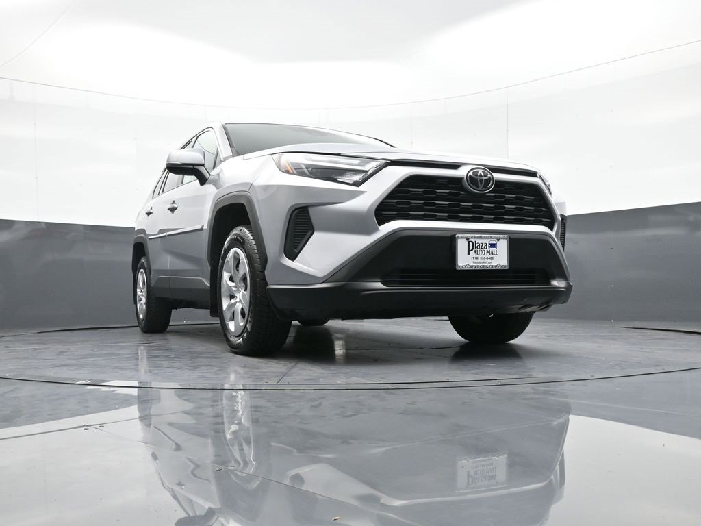 Certified 2023 Toyota RAV4 LE image 27