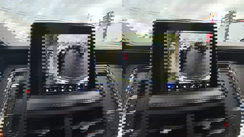 Used 2023 Chevrolet Tahoe Z71 w/ Luxury Package image 34