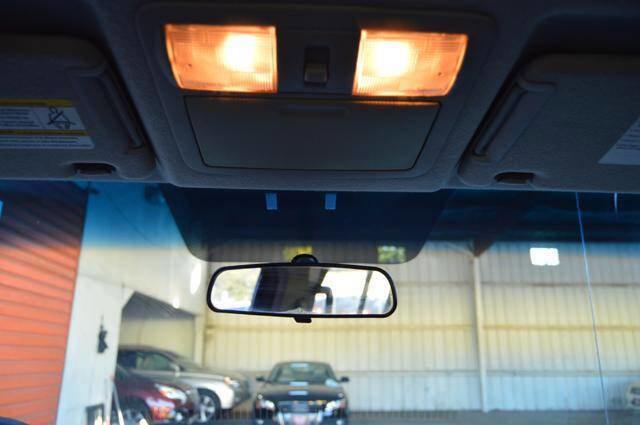 Used 2008 Nissan Frontier SE w/ SE Value Truck Pkg image 25