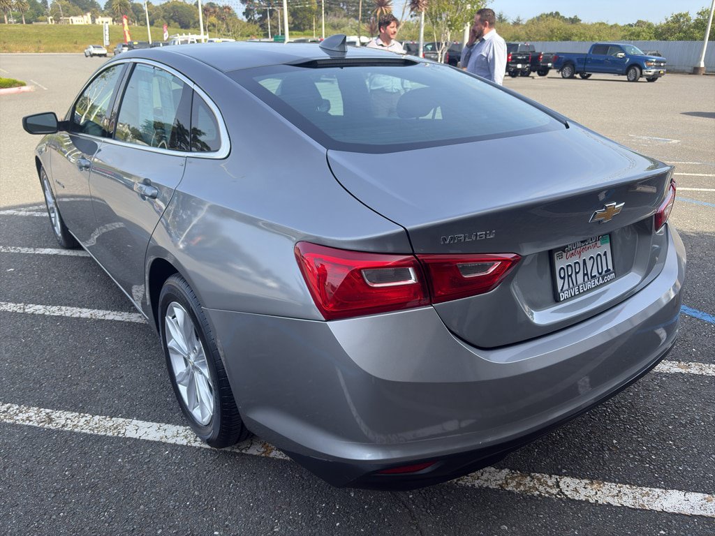 Used 2023 Chevrolet Malibu LT FWD image 17