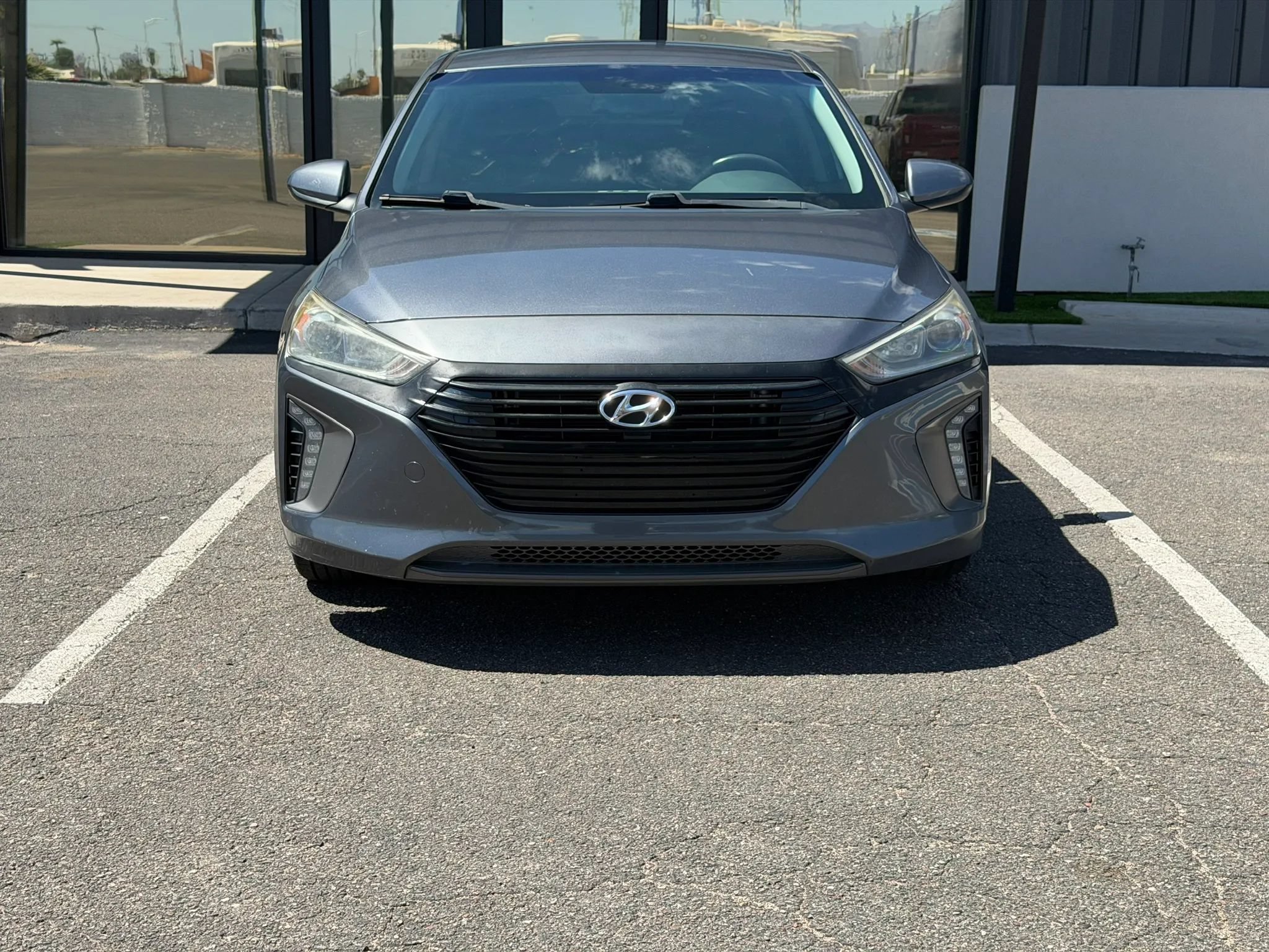 Used 2019 Hyundai Ioniq Plug-In Hybrid FWD image 14