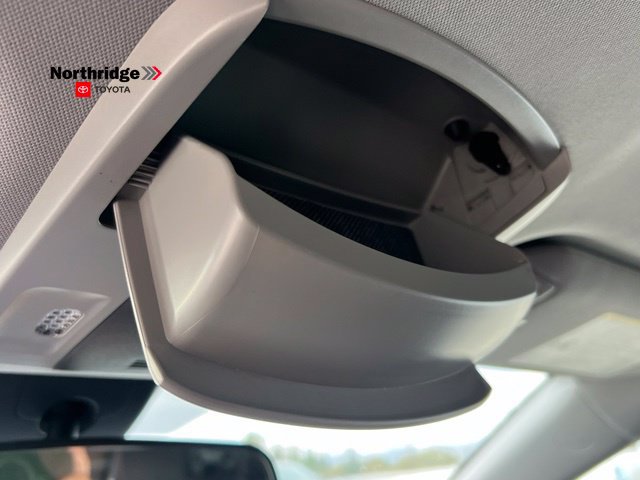 Used 2020 Toyota Camry SE w/ Carpet Mat Package FWD image 34
