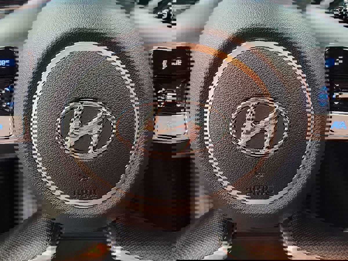 Used 2022 Hyundai Elantra SEL w/ Convenience Package FWD image 45