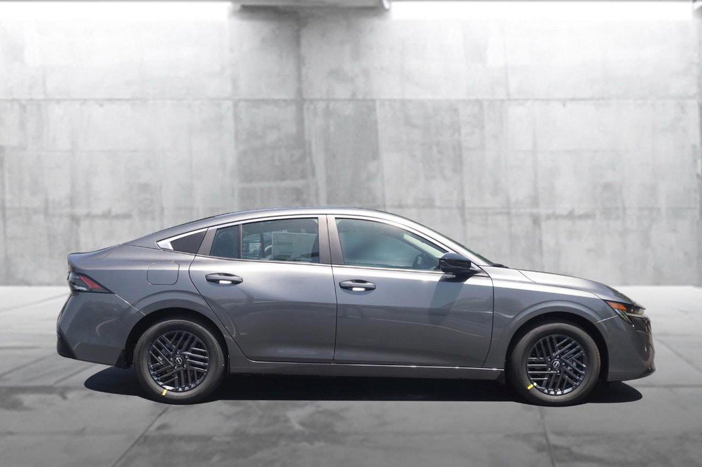 New 2026 Nissan Sentra SV w/ SV Convenience Package FWD image 5