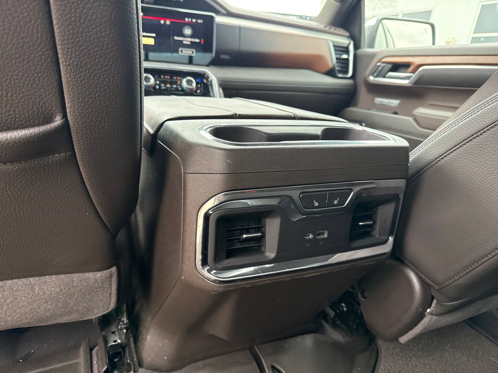 Used 2023 GMC Sierra 1500 Denali w/ Technology Package AWD/4WD image 16