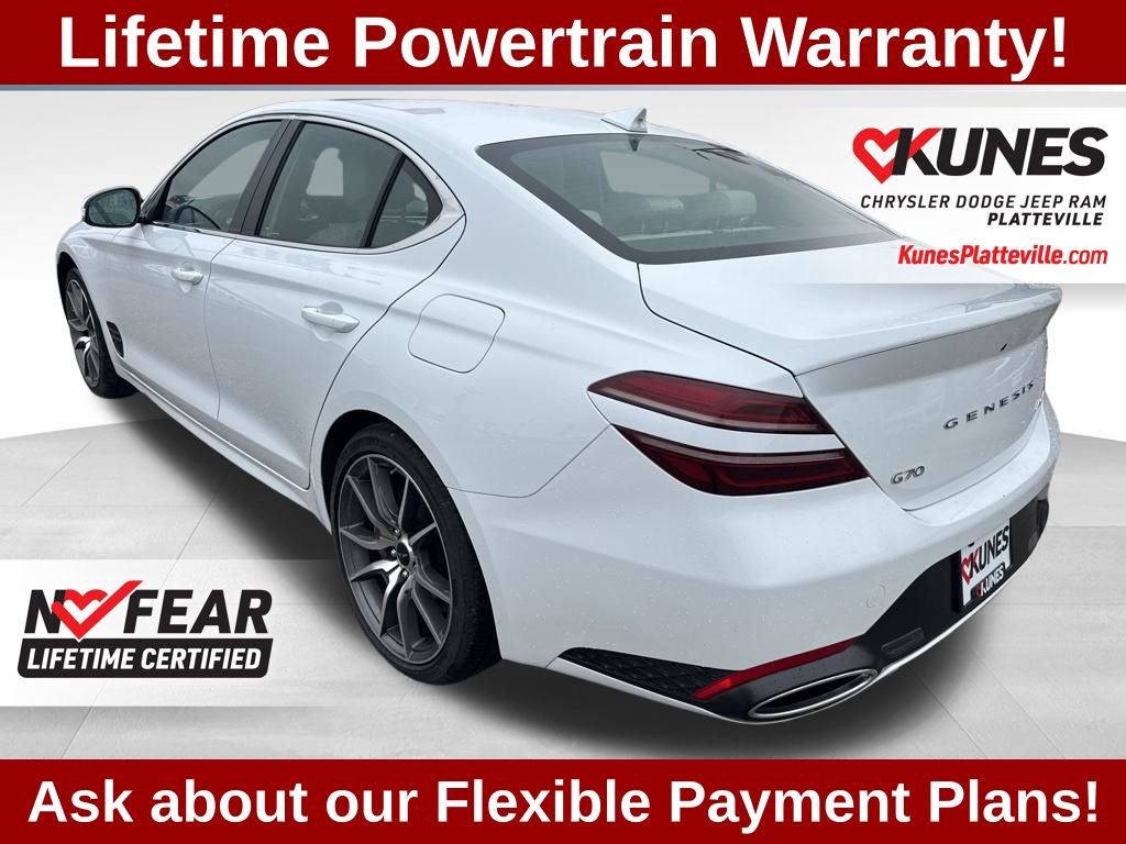 Used 2025 Genesis G70 2.5T image 7