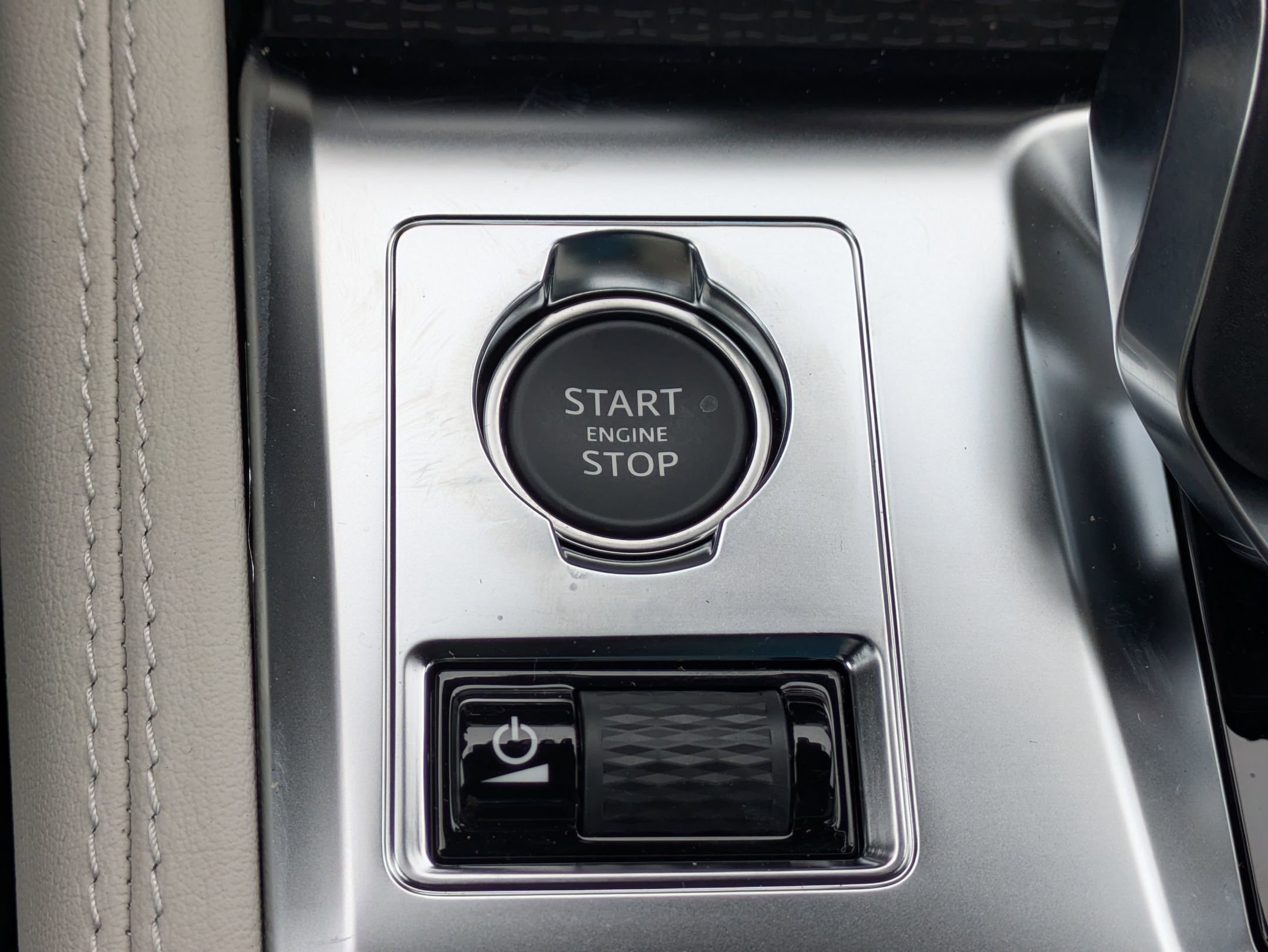 New 2026 Jaguar F-PACE R-Dynamic S image 17