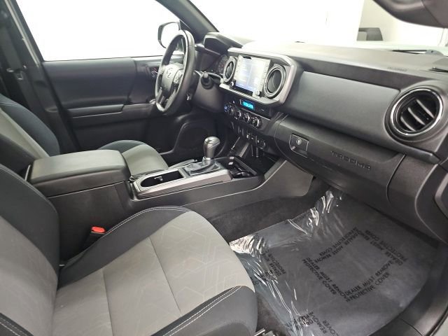 Used 2023 Toyota Tacoma TRD Off-Road image 34