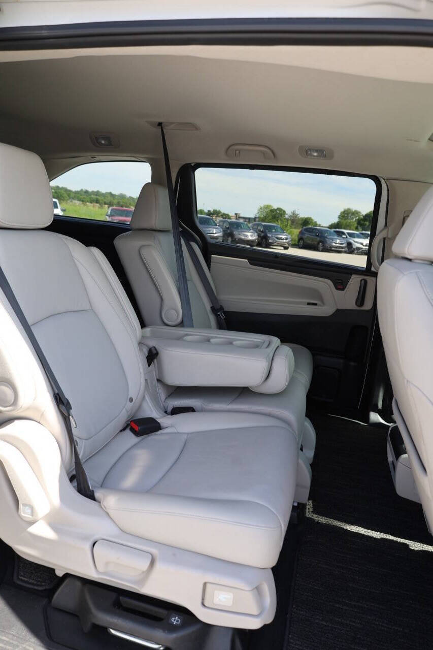 Used 2025 Honda Odyssey EX-L image 16