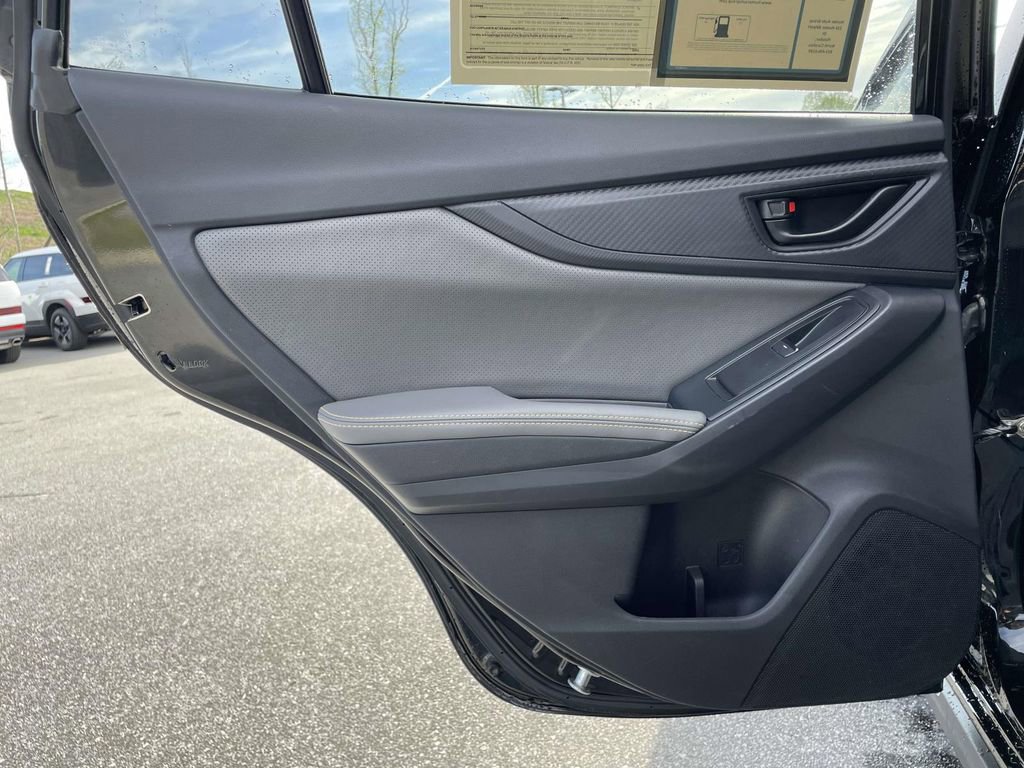 Used 2022 Subaru Crosstrek 2.5i Sport w/ Moonroof Package image 2