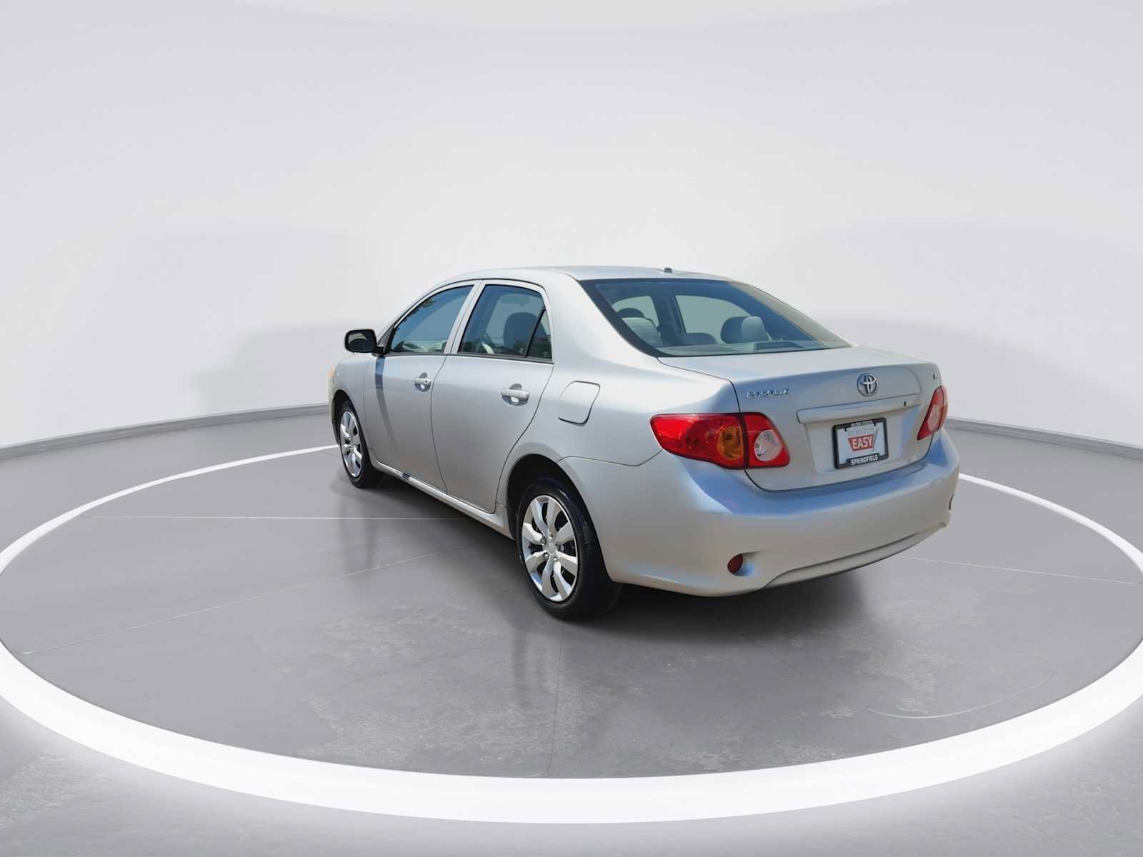Used 2010 Toyota Corolla LE FWD image 6