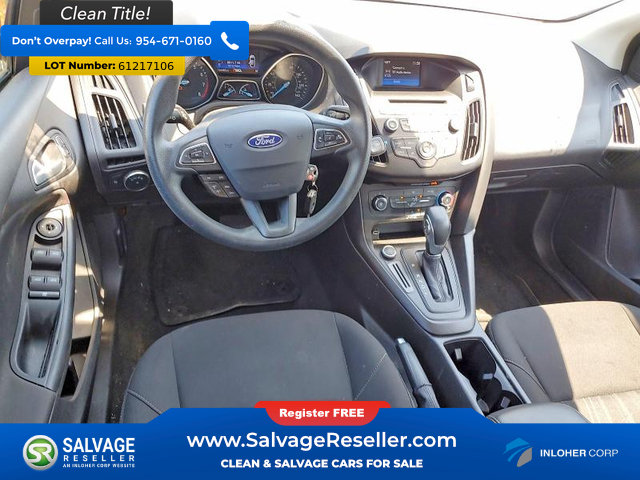 Used 2017 Ford Focus SE FWD image 11