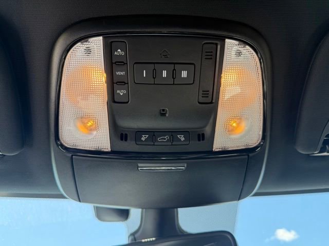 Used 2022 Dodge Durango GT AWD/4WD image 16