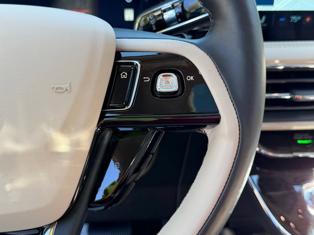 New 2026 Lincoln Corsair Reserve AWD/4WD image 16