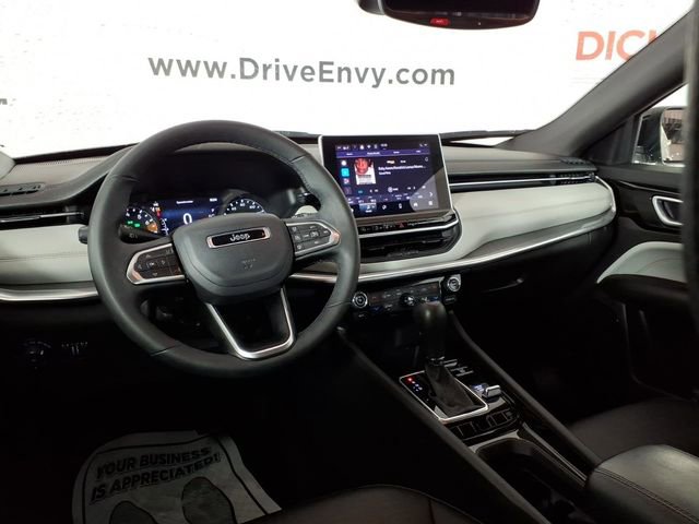 Used 2024 Jeep Compass Limited image 10