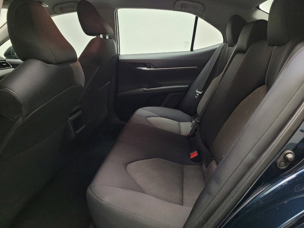 Used 2021 Toyota Camry LE FWD image 18