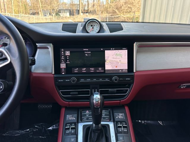 Used 2021 Porsche Macan Turbo image 22