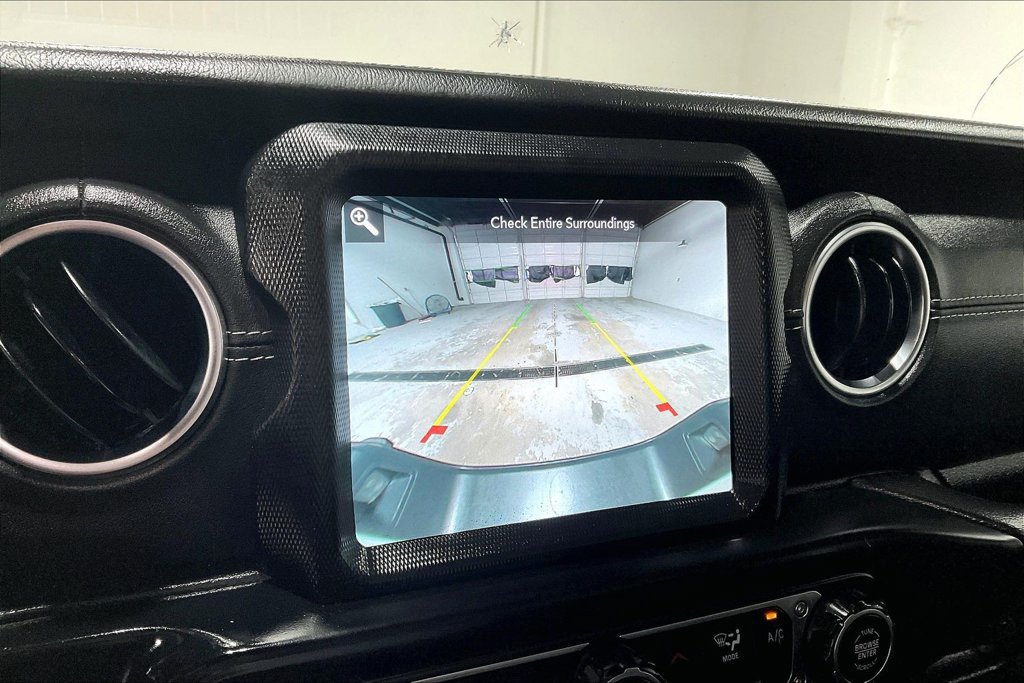 Used 2023 Jeep Gladiator Overland w/ Popular Equipment Package AWD/4WD image 28