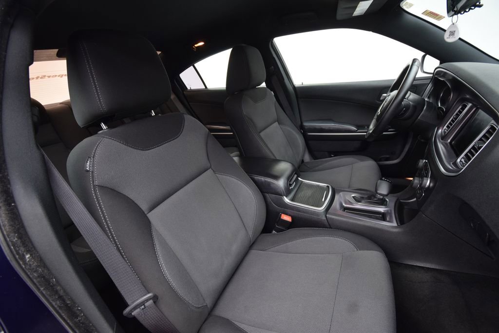 Used 2015 Dodge Charger SE w/ Popular Equipment Group image 13