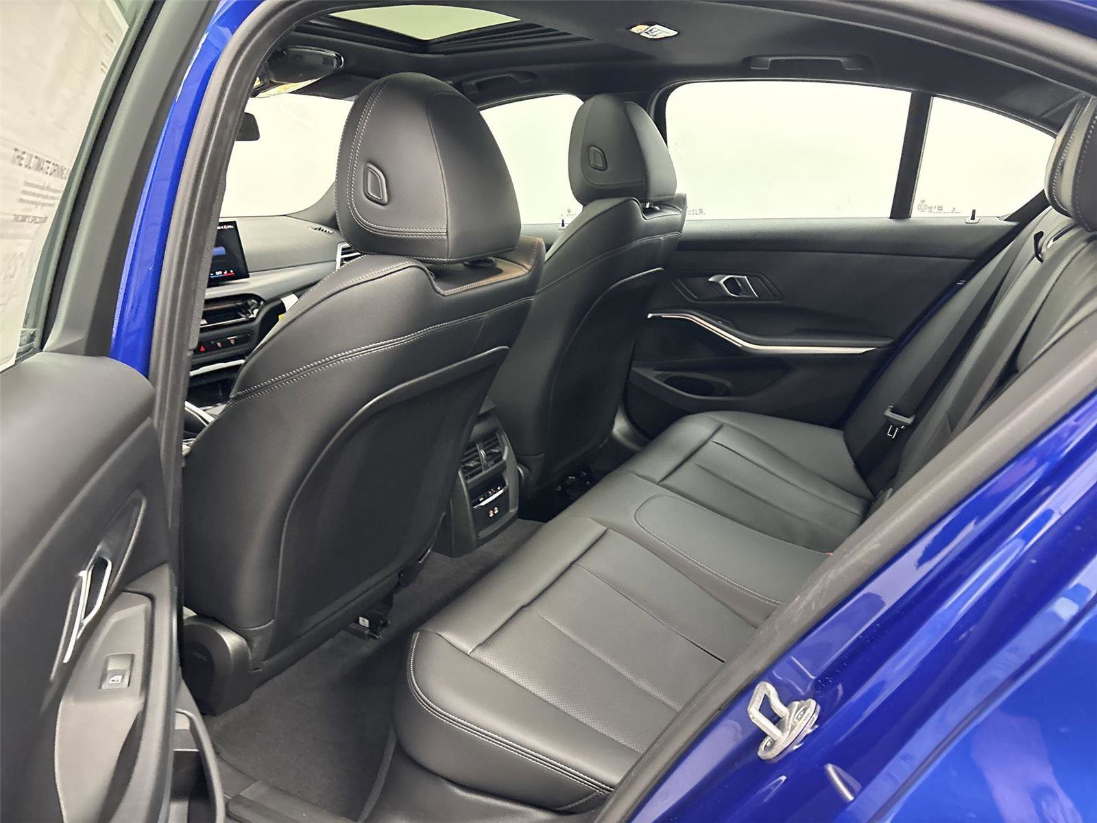 New 2026 BMW 330i xDrive Sedan w/ M Sport Package image 29